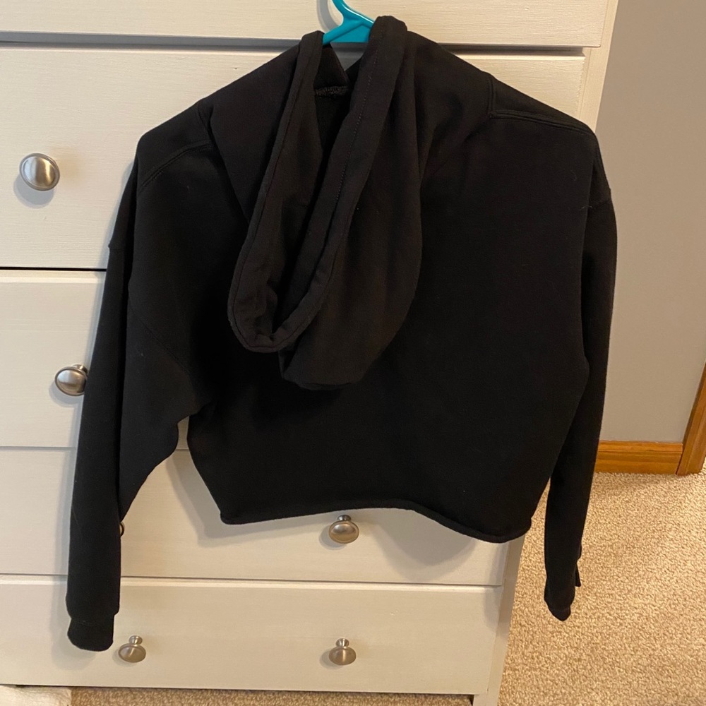 Cropped hoodie!